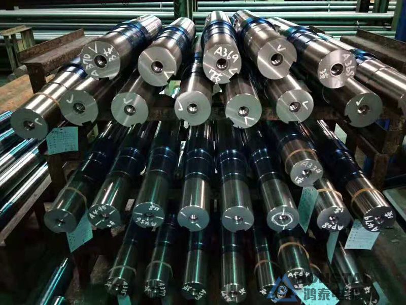 YVFE3-132S-4电机轴伸打螺纹孔定制